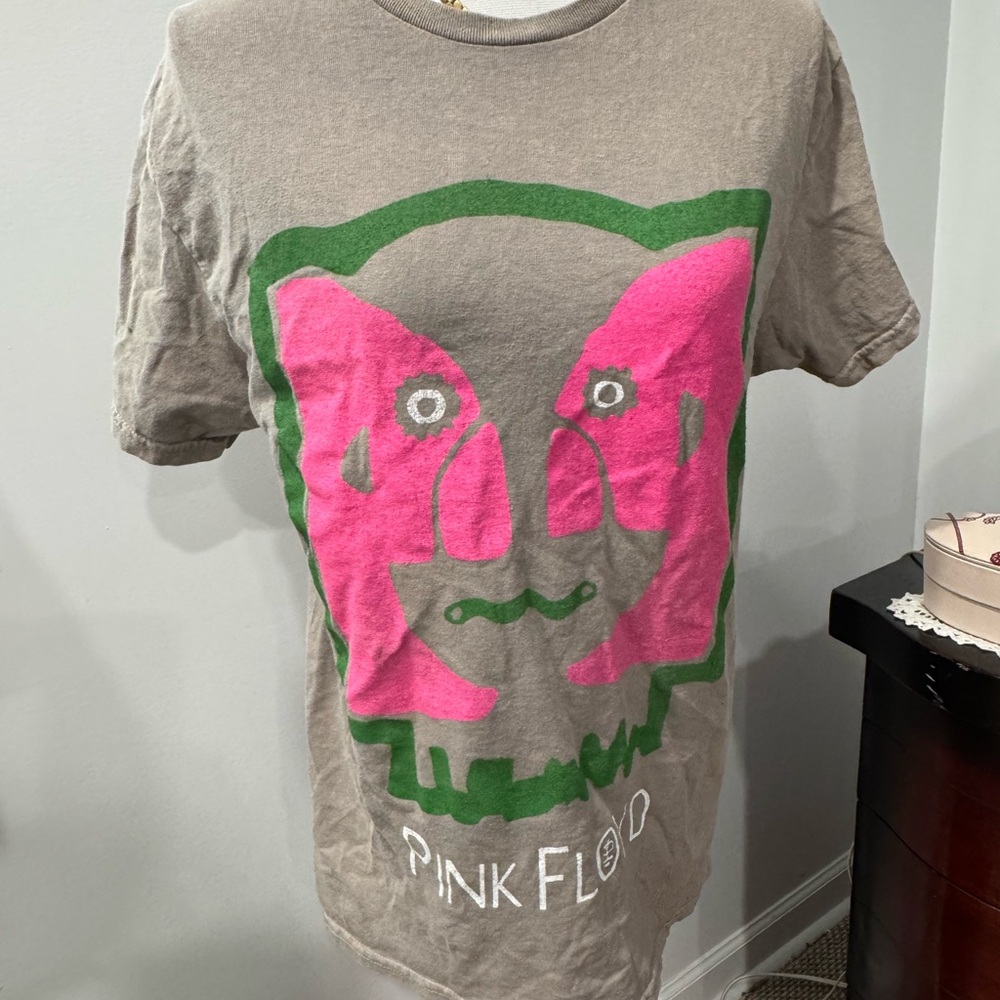 Pink Floyd Gray Tee with Pink and Green Design